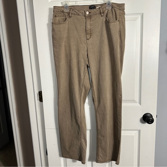 Jones New York Lexington Straight jeans, size 14, tan, stretch, office, date - Picture 1 of 12